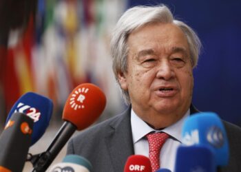 UN chief asks India, Pak to step back from the brink, says military solution is no solution