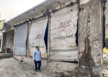 Border residents in Kashmir spend sleepless night as guns roar from across LoC after ‘Op Sindoor’