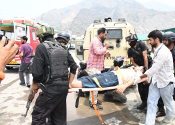 Mock Drill Conducted by Srinagar Police In Coordination With Other Agencies To Assess Emergency Preparedness for SANJY 2025