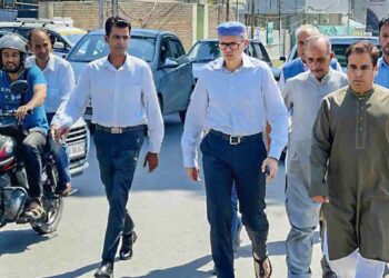 CM Omar reviews ‘flood preparedness’ in Jammu, says will rush to province in next available flight