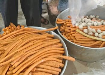 Rotten meat floods markets: FDA destroys over 3500 kg in Kashmir