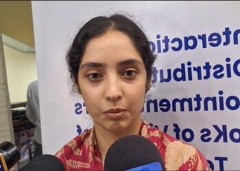 ‘I was in UKG when my father was killed’: Bijbehara girl thanks LG Sinha for appointment letter