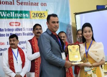 Kulgam Youth Honored with International Yoga Award in Delhi