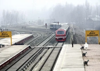 Train service witness huge rush as highway remains closed