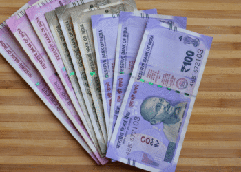 ACB Nabs Tehsil Office Employee Red-Handed While Accepting Bribe in Shaltang